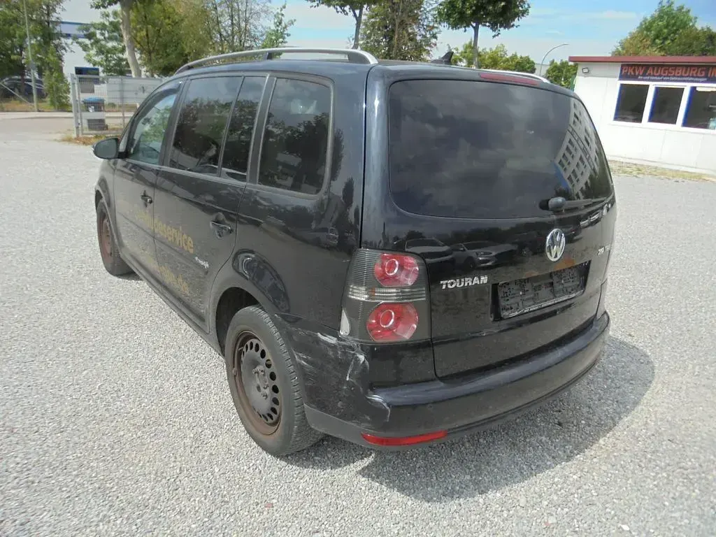 Gebraucht VW Touran Freestyle 140 PS (102 kW) 2009 Schwarz Van / Kleinbus