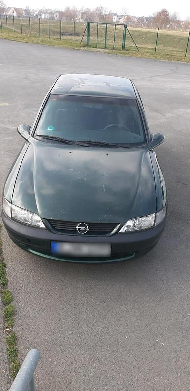 Gebraucht Opel Vectra 100 PS (73 kW) 1999 Grün Limousine