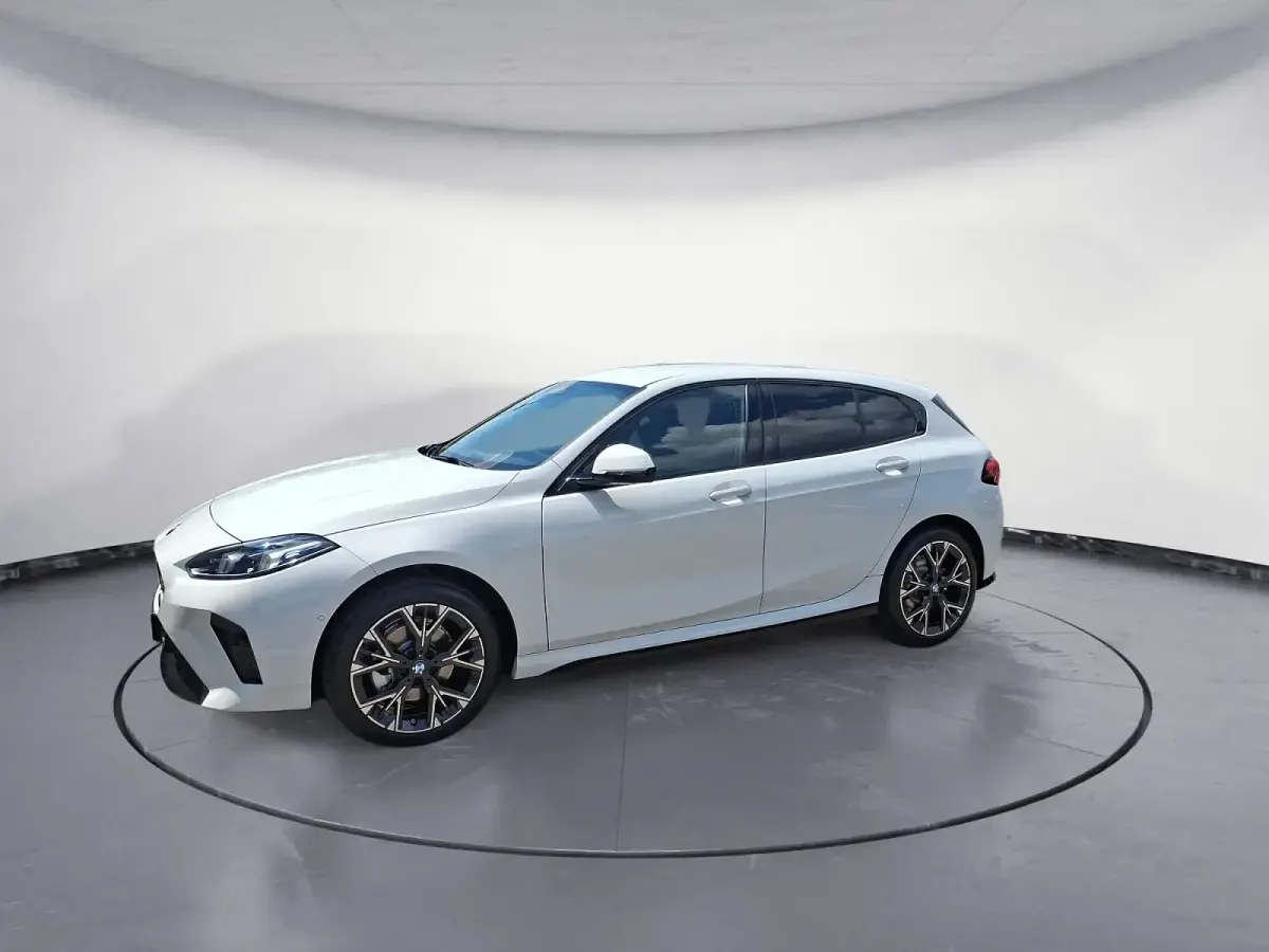 Neu BMW 118 M Sport 150 PS (110 kW) 2026 Weiß Kleinwagen