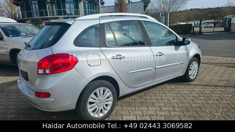 Gebraucht Renault Clio II Dynamique 101 PS (74 kW) 2010 Grau Limousine