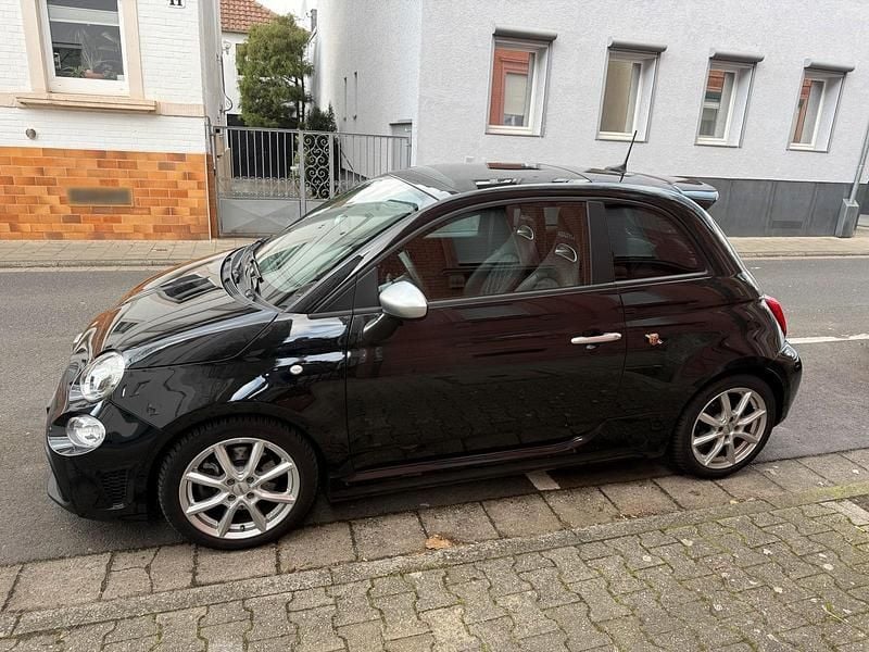 Gebraucht Abarth 595 Turismo 165 PS (121 kW) 2022 Schwarz Kleinwagen