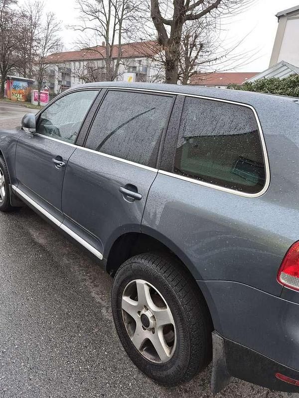 Gebraucht VW Touareg 241 PS (177 kW) 2005 Grau SUV