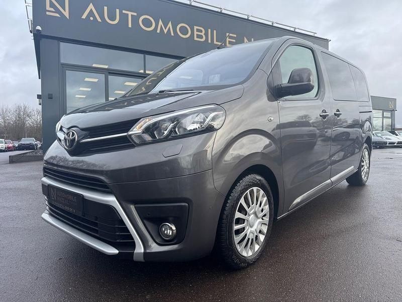 Gebraucht Toyota Proace Verso 177 PS (130 kW) 2021 Grau Kombi