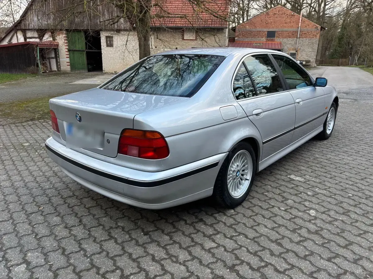 Usata BMW 520 150 CV (110 kW) 1998 Argento Berlina