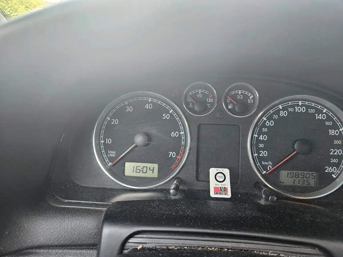Gebraucht VW Passat Trendline 150 PS (110 kW) 2003 Grau Kombi