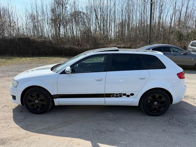 Gebraucht Audi A3 102 PS (75 kW) 2009 Weiß Kleinwagen