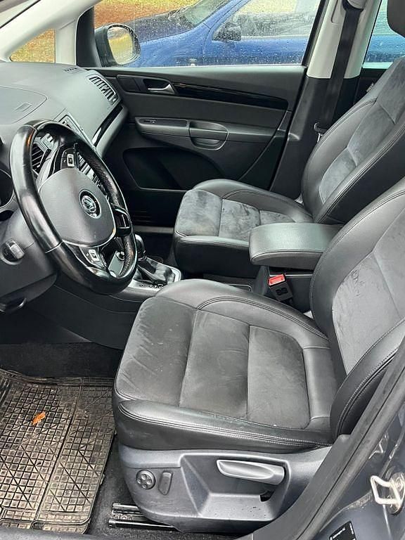 Gebraucht VW Sharan Highline 150 PS (110 kW) 2017 Grau Van / Kleinbus