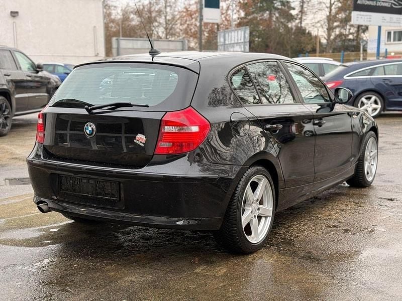 Gebraucht BMW 116 Efficient Dynamics 116 PS (85 kW) 2010 Schwarz Kleinwagen