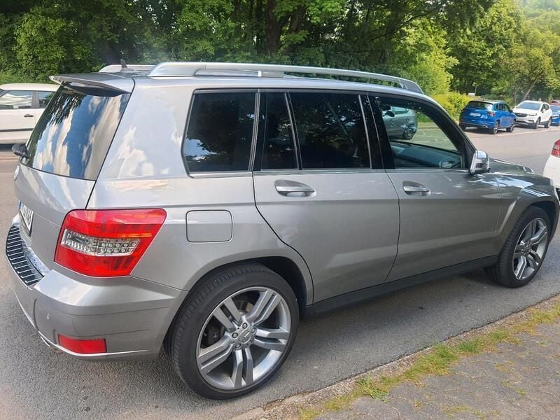 Grau Gebraucht 2012 Mercedes GLK220 SUV | 11.900 € (Superpreis) - Bild 1/4