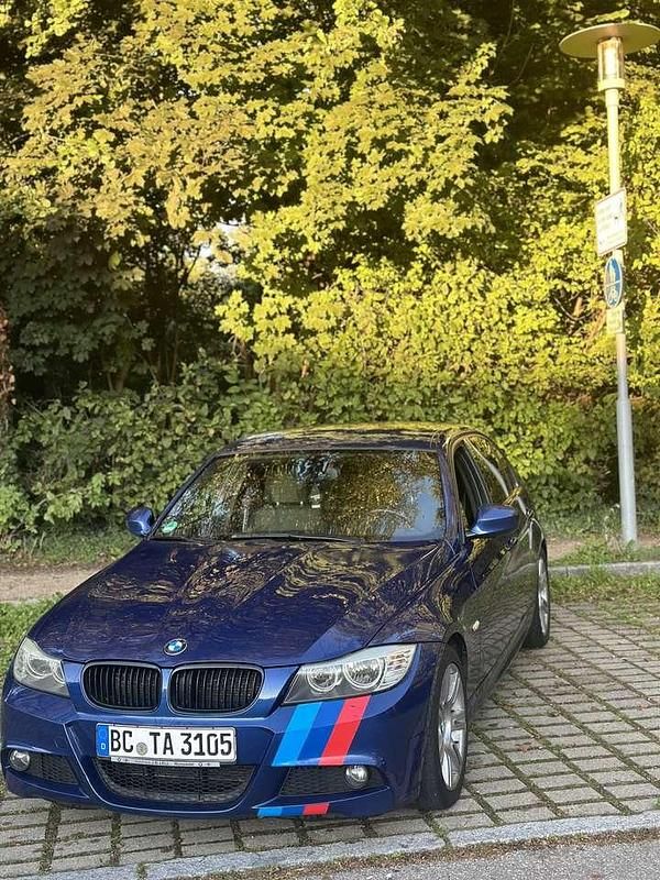 Gebraucht BMW 318 143 PS (105 kW) 2009 Blau Limousine