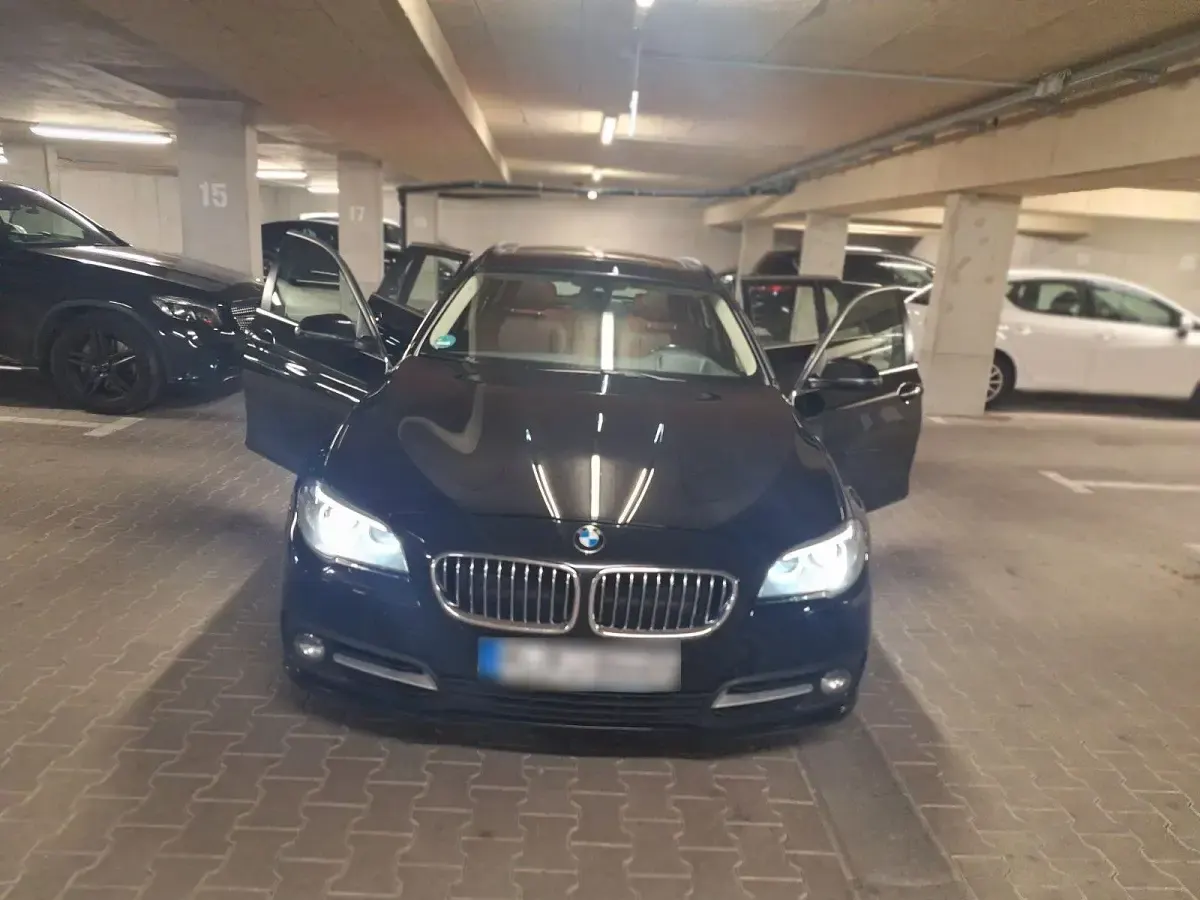 Gebraucht BMW 530 Sport Line 258 PS (189 kW) 2014 Schwarz Kombi