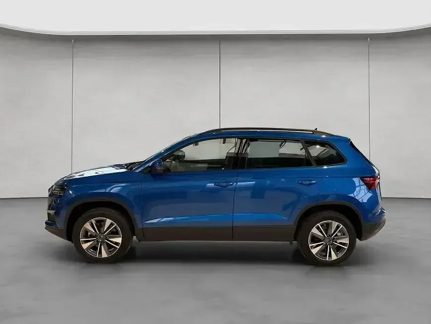 Neu Skoda Karoq 150 PS (110 kW) 2025 Blau SUV