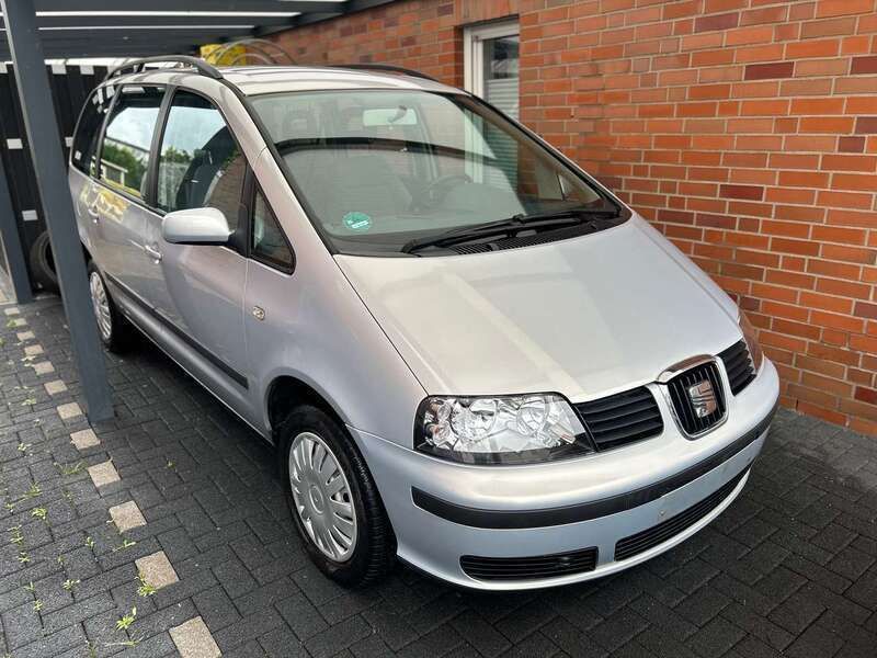 Silber Gebraucht 2003 Seat Alhambra Kids Van / Kleinbus | 4.850 € (Etwas zu teuer) - Bild 1/4