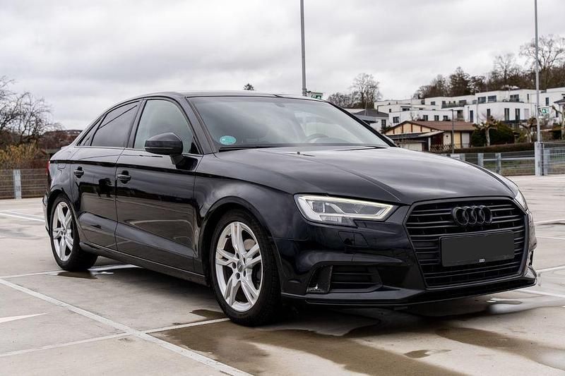 Gebraucht Audi A3 Sport 116 PS (85 kW) 2017 Schwarz Limousine