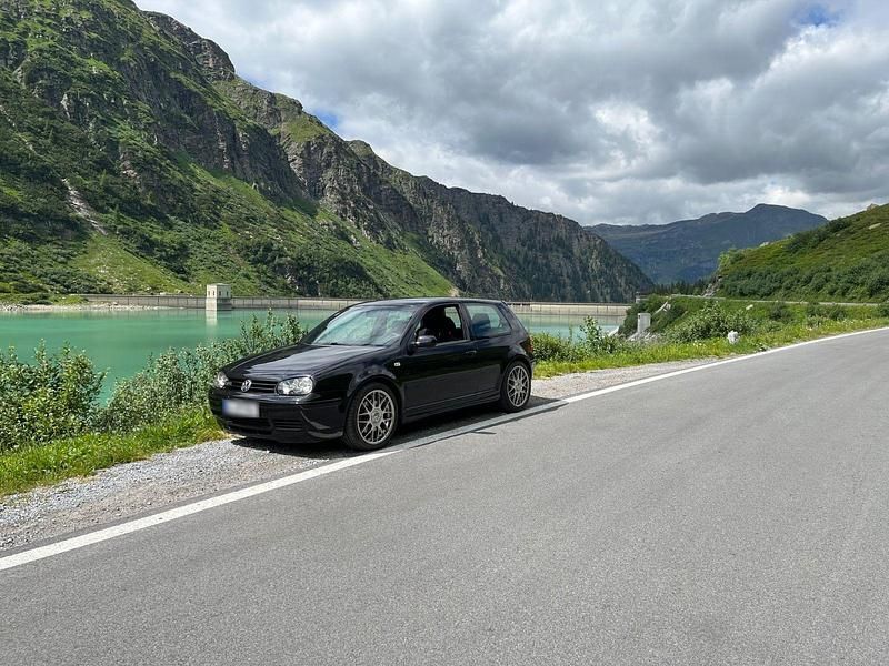 Gebraucht VW Golf Edition 179 PS (131 kW) 2001 Schwarz Coupé