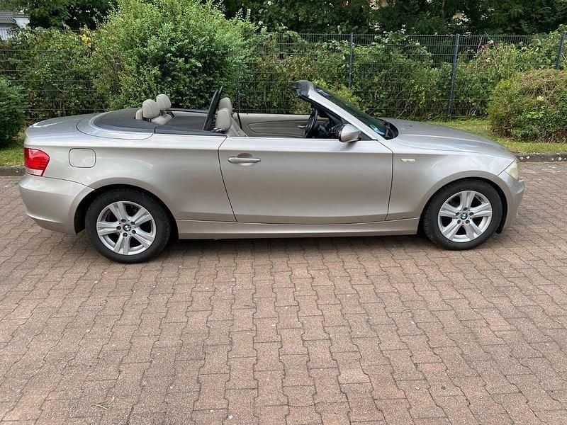 Beige Gebraucht 2008 BMW 120 Cabriolet Cabrio | 4.990 € (Superpreis) - Bild 1/4
