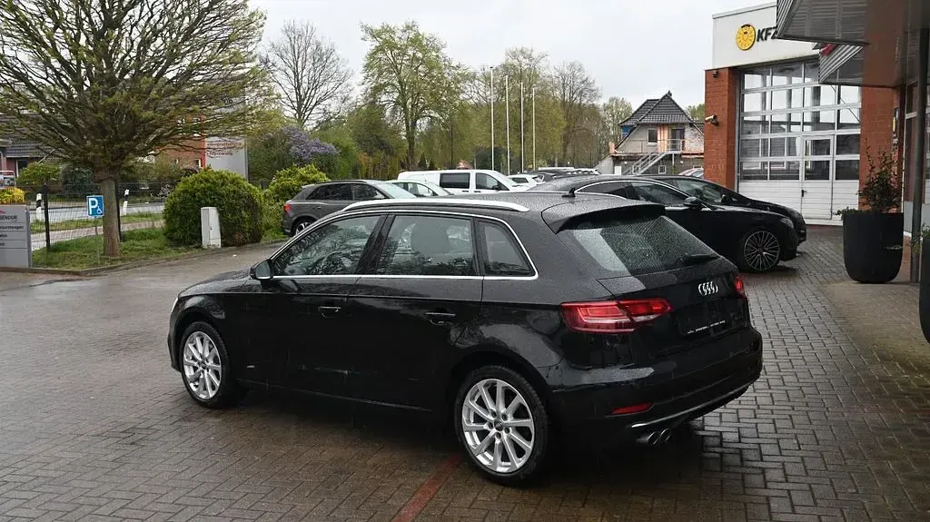 Gebraucht Audi A3 Design 190 PS (139 kW) 2019 Schwarz Limousine