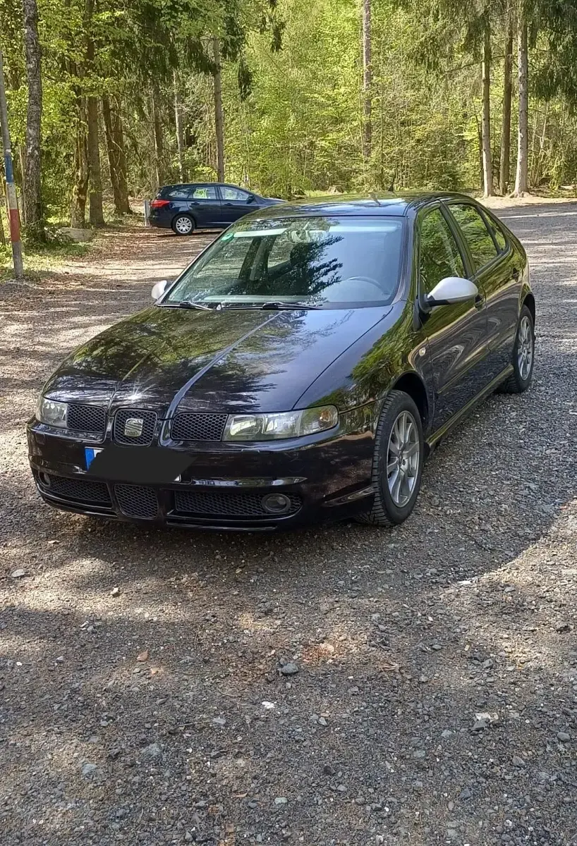 Używany Seat Leon FR 180 KM (132 kW) 2005 Czarny Hatchback