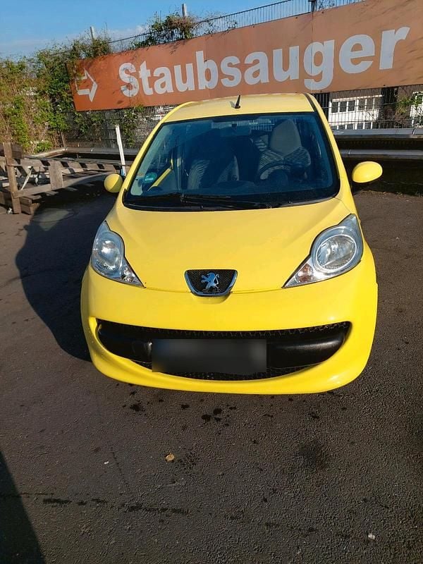 Gebraucht Peugeot 107 69 PS (50 kW) 2006 Gelb Kleinwagen
