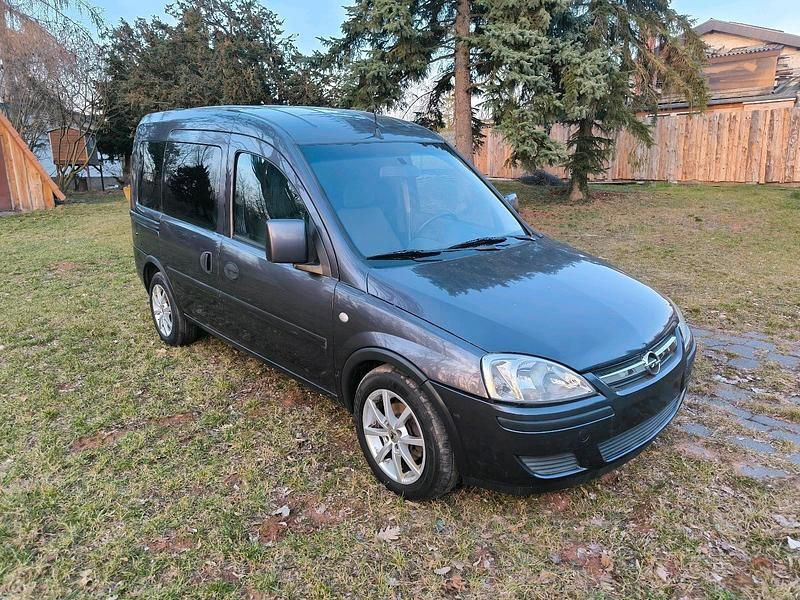 Gebraucht Opel Combo 90 PS (66 kW) 2005 Violet Van / Kleinbus