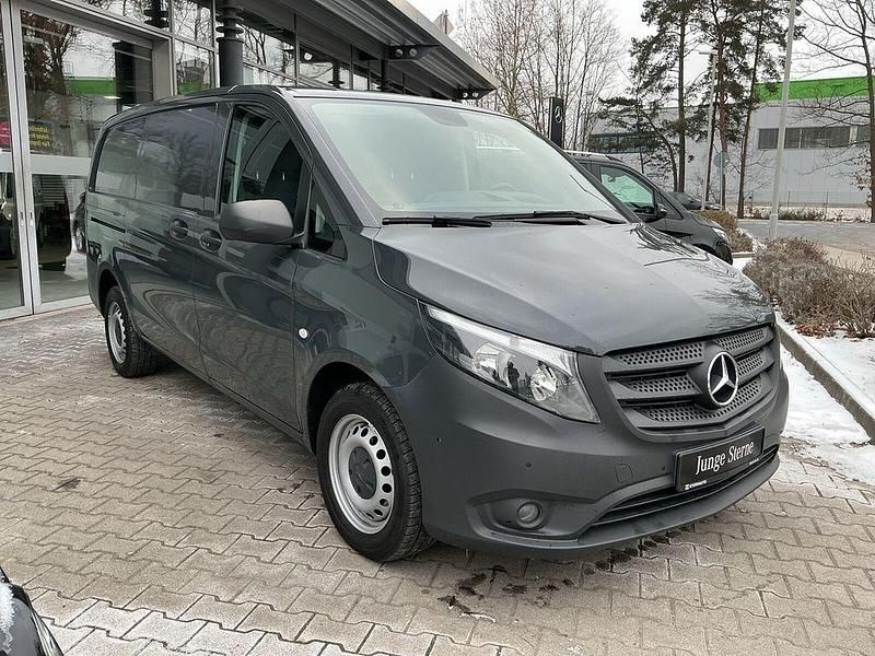 Gebraucht Mercedes Vito 136 PS (100 kW) 2022 Schwarzgrau Van