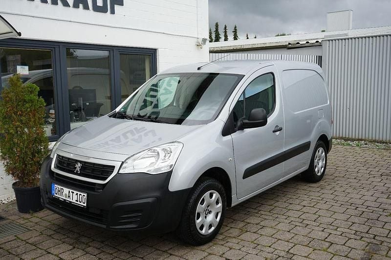 Grau Gebraucht 2019 Peugeot Partner Van / Kleinbus | 5.990 € (Superpreis) - Bild 1/4