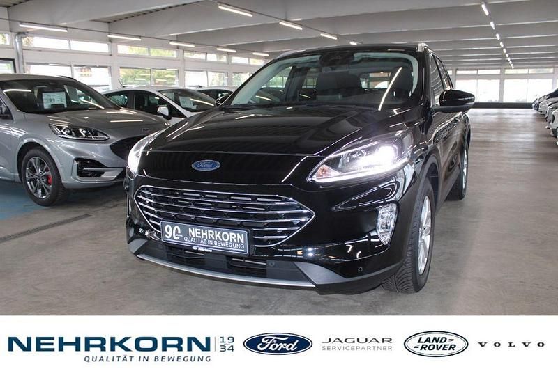 Schwarz Gebraucht 2021 Ford Kuga Titanium SUV | 22.450 € (Fairer Preis) - Bild 1/4