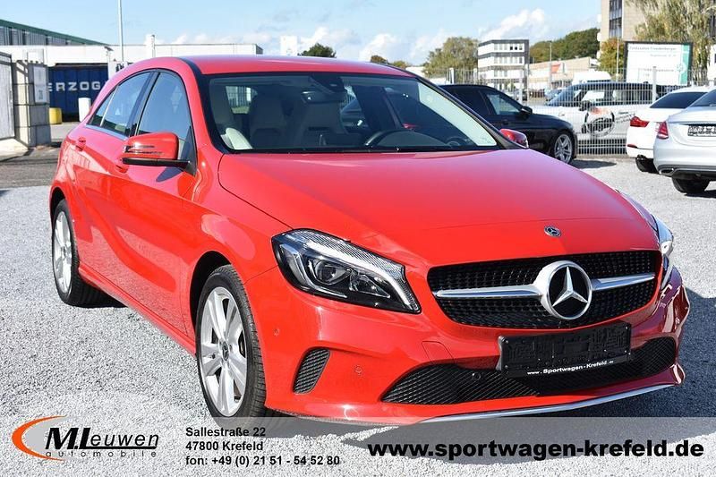 Gebraucht Mercedes A220 Urban 184 PS (135 kW) 2017 Jupiterrot Limousine