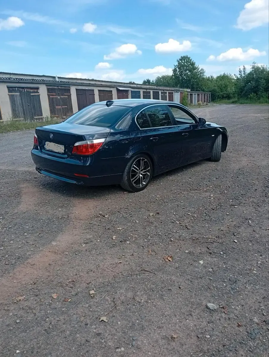 Gebraucht BMW 525 218 PS (160 kW) 2006 Blau Limousine
