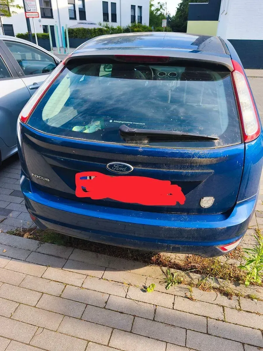 Gebraucht Ford Focus 101 PS (74 kW) 2009 Blau Limousine