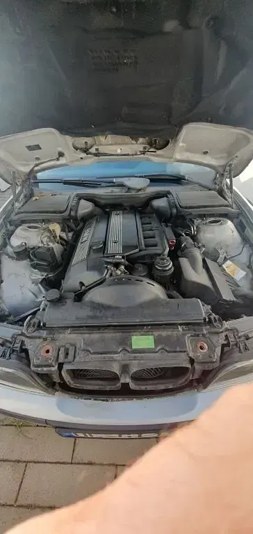 Gebraucht BMW 528 193 PS (141 kW) 1999 Silber Kombi