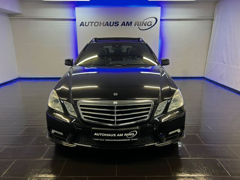 Schwarz Gebraucht 2010 Mercedes E350 Avantgarde Kombi | 14.999 € (Etwas zu teuer) - Bild 1/4