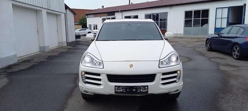 Gebraucht Porsche Cayenne 239 PS (175 kW) 2010 Sandweiss SUV