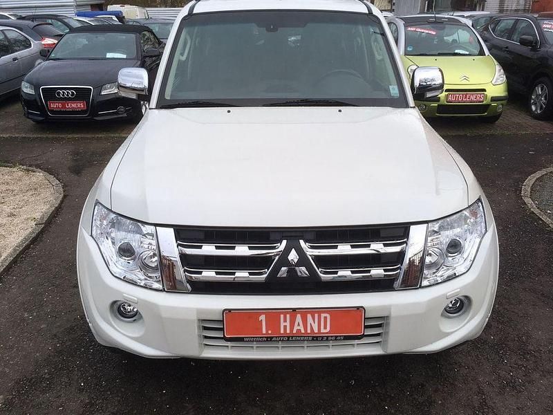 Gebraucht Mitsubishi Pajero Top 200 PS (147 kW) 2014 Weiß SUV