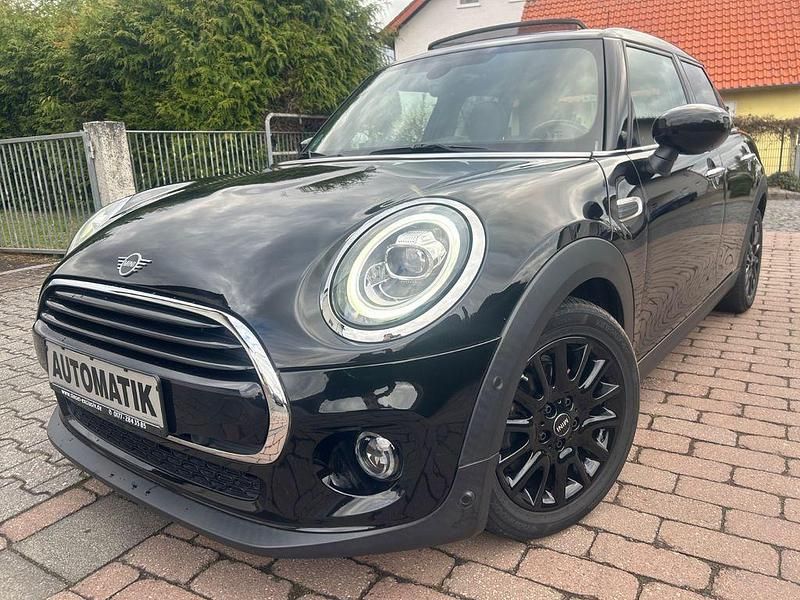 Gebraucht Mini Cooper 136 PS (100 kW) 2019 Schwarz Kleinwagen