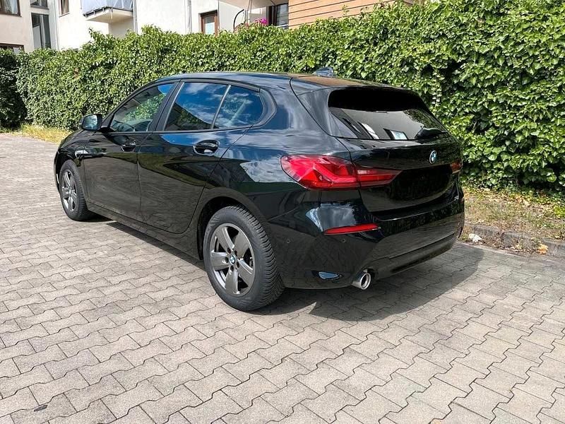 Gebraucht BMW 118 136 PS (100 kW) 2023 Schwarz Kleinwagen