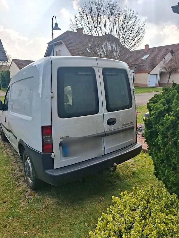 Gebraucht Opel Combo 75 PS (55 kW) 2010 Weiß Van / Kleinbus