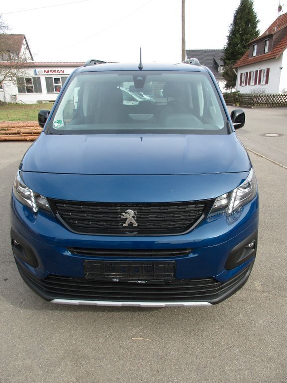Blau Gebraucht 2023 Peugeot e-Rifter Allure Van / Kleinbus | 23.990 € (Superpreis) - Bild 1/4