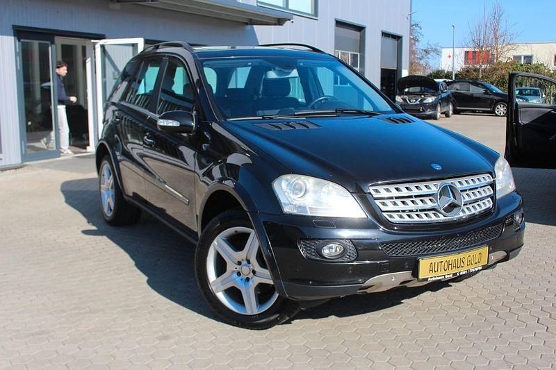 Gebraucht Mercedes ML320 224 PS (164 kW) 2007 Schwarz SUV