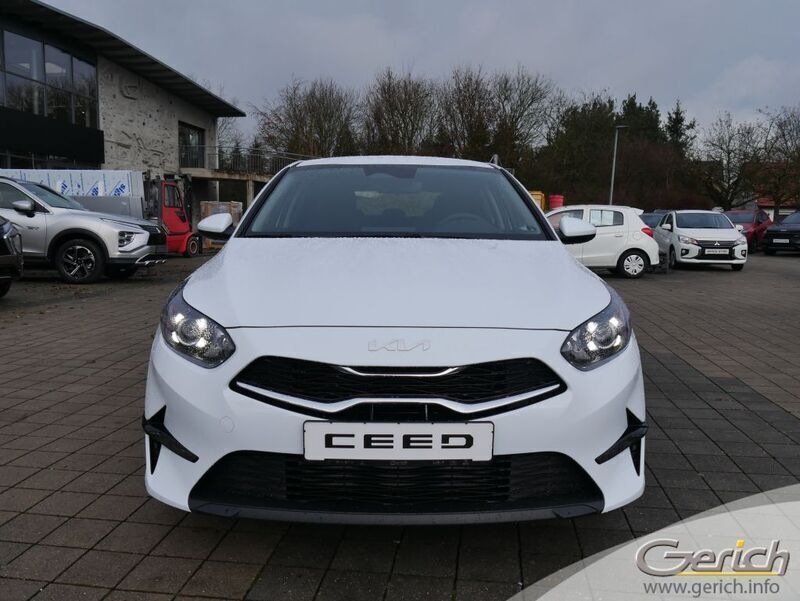 Gebraucht Kia Ceed Vision 101 PS (74 kW) 2022 Weiß Kleinwagen