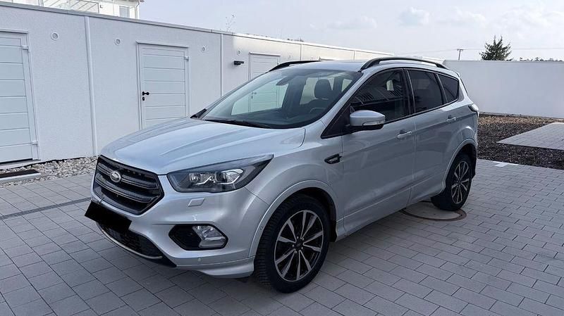 Gebraucht Ford Kuga ST-Line 150 PS (110 kW) 2019 Silber SUV