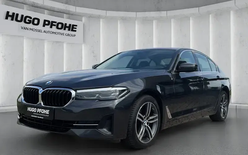 Gebraucht BMW 520 190 PS (139 kW) 2022 Grau Limousine