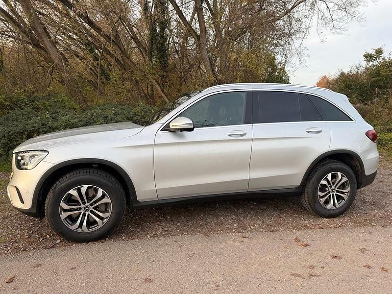 Gebraucht Mercedes GLC220 194 PS (142 kW) 2020 Silber SUV