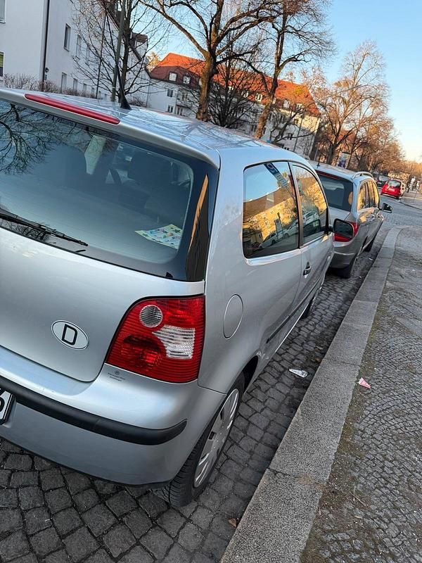 Gebraucht VW Polo 63 PS (46 kW) 2011 Grau Kleinwagen