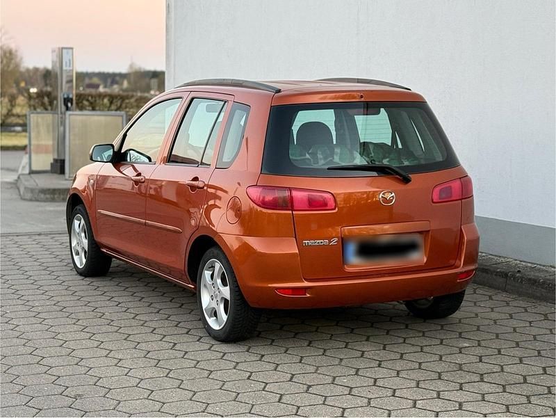 Gebraucht Mazda 2 80 PS (58 kW) 2003 Orange Kleinwagen