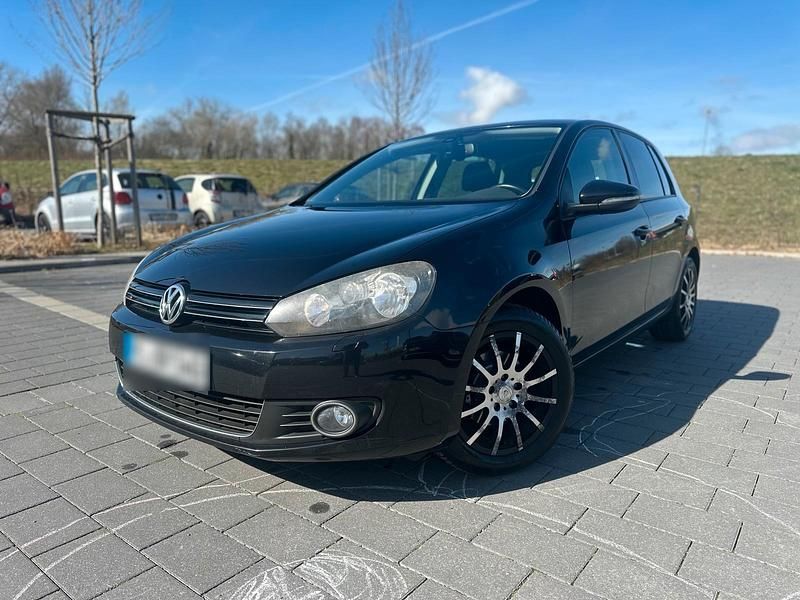 Gebraucht VW Golf VI 86 PS (63 kW) 2011 Schwarz Kleinwagen