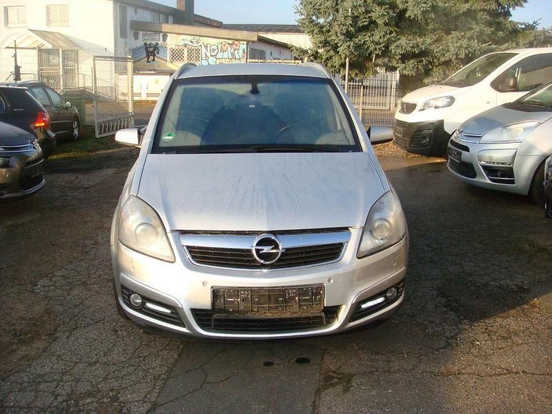 Silber Gebraucht 2006 Opel Zafira Edition+ Van / Kleinbus | 2.300 € (Guter Preis) - Bild 1/4