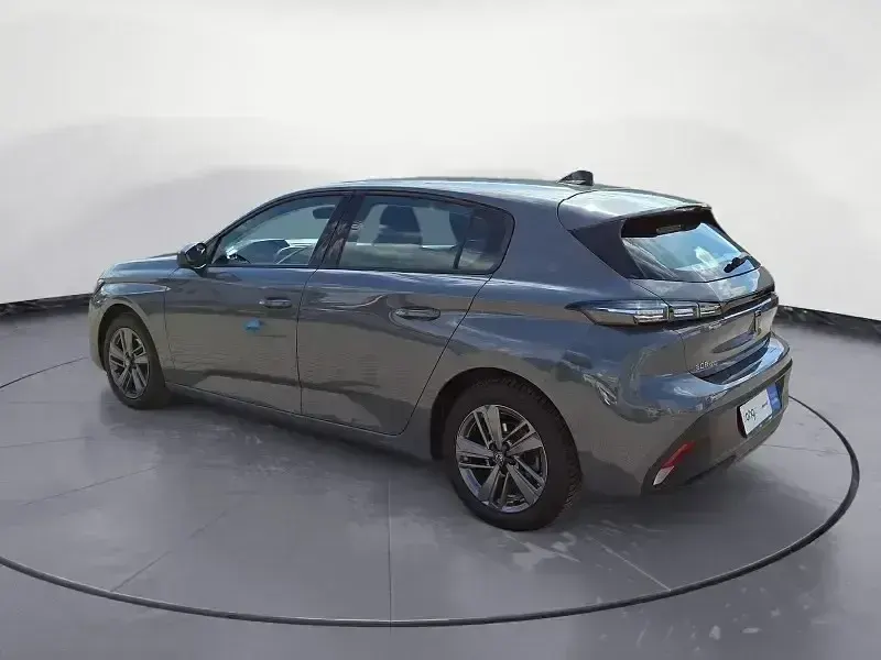 Gebraucht Peugeot 308 Active 131 PS (96 kW) 2024 Grau Limousine