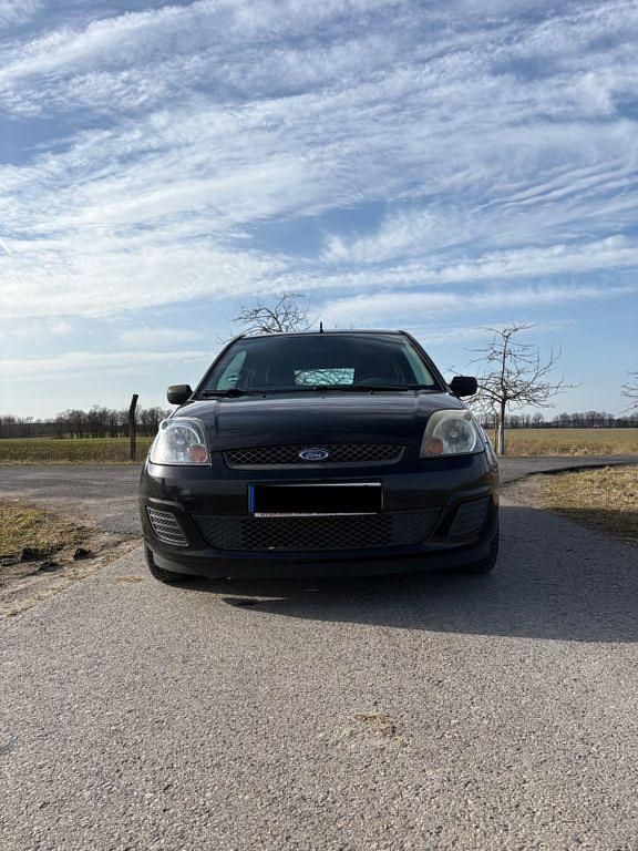 Gebraucht Ford Fiesta 69 PS (50 kW) 2007 Schwarz Kleinwagen