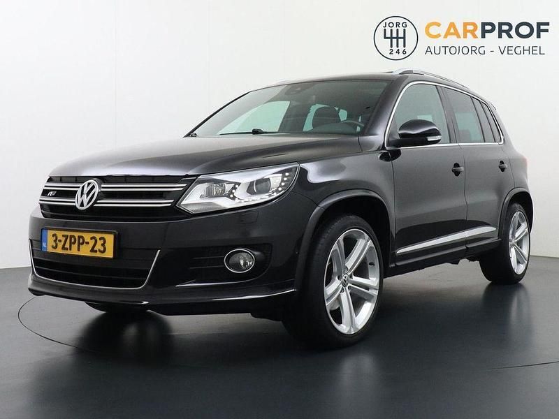 Schwarz Gebraucht 2015 VW Tiguan R-line Edition SUV | 14.495 € (Teuer) - Bild 1/4